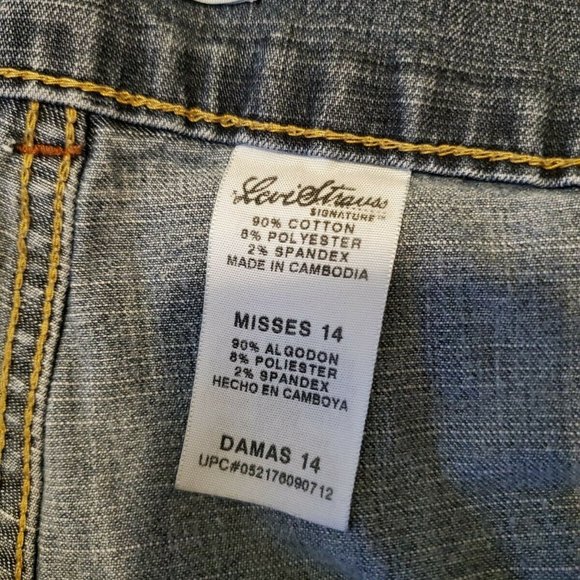 Levi's Strauss Signature Jeans Misses Size 14 Womens Light Blue - Picture 2 of 9